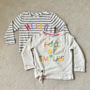 2- Bundle Old Navy toddler girl graphic sweatshirts, Hello and Full of Smiles 4T